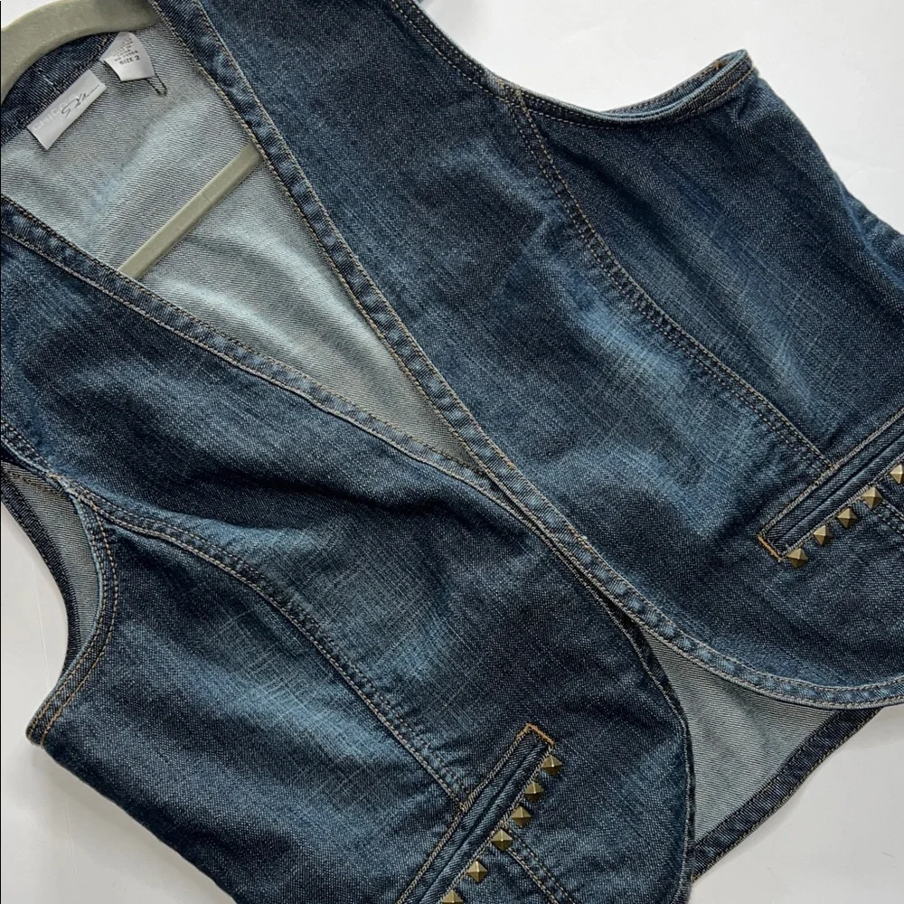 Chico's Platinum Dark Denim Vest size 2 - Picture 4 of 9
